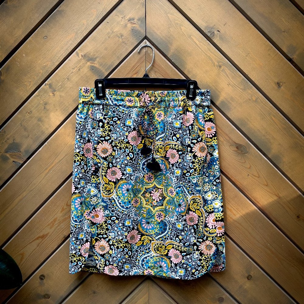 Beautiful print women's skirt